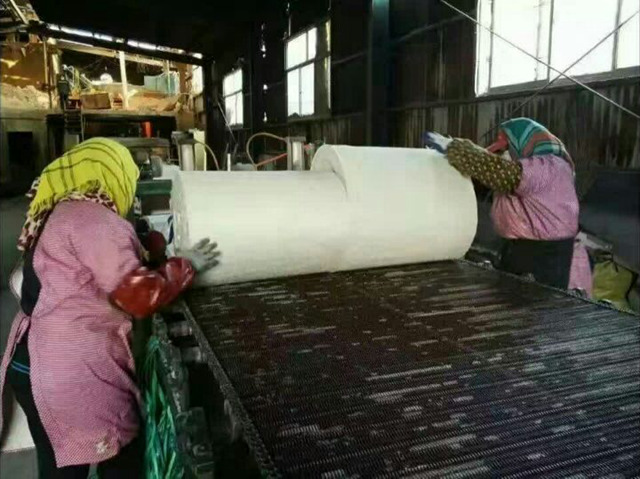 硅酸鋁噴吹毯